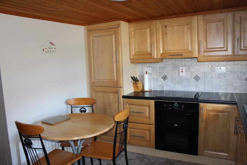 4 Bedroom Traditional Irish Farm House Killybegs Donegal Town Exterior foto